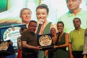 2’nci Uluslararası Food Fast Antalya Gastronomi Festivali Yoğun İlgi Gördü - Mega TV MUHITTIN BOCEK NURSEL ERGIN min - Mega TV