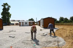 Mevsimlik Tarim Iscilerine Konteyner 3 - Mega TV