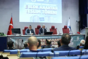 Başkan Büyükkılıç, izyon Projede 126 Daire Ve 9 İşyerinin Anahtar Teslimini Yaptı - Mega TV NURI0200 i min - Mega TV