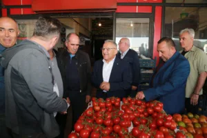 Başkan Büyükkılıç "Kayseri'mizin Esnafı Bizim Gururumuz Olmuştur" - Mega TV NURI1690 s min - Mega TV
