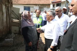 Başkan Büyükkılıç, Bünyan’daki Sel Bölgesinde İncelemelerde Bulundu - Mega TV NURI4859 n - Mega TV