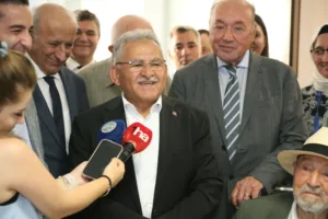 Başkan Büyükkılıç'tan Hayırsever Özderici Ailesine "Özel Teşekkür - Mega TV NURI5331 t min 1 - Mega TV