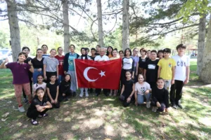 Başkan Büyükkılıç'tan Konservatuar'ın Coşkulu Kapanışına Özel Türkü - Mega TV NURI6236 4 min 1 - Mega TV