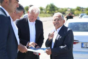 Başkan Büyükkılıç'tan Yaklaşık 250 Milyon TL'Lik Havalimanı Yolunda İnceleme - Mega TV NURI7360 2 min - Mega TV