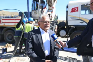 Başkan Büyükkılıç Jeotermalde Kararlı: Yeni Hedef 420 Metre - Mega TV NURI7446 d - Mega TV