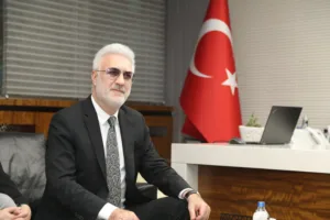 Başkan Büyükkılıç, Devlet Tiyatroları Genel Müdürü Karadağlı'yı Ağırladı - Mega TV NURI7755 b min - Mega TV
