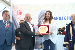 Vali Çiçek Ve Başkan Büyükkılıç, Ahilik Haftası Kutlamalarına Katıldı - Mega TV NURI9741 c min - Mega TV