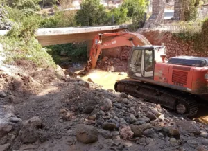 Alanya’nın Kırsal Yollarında Bakım Onarım Çalışmaları Sürüyor - Mega TV OBAALACAMI KOPRU 3 min - Mega TV