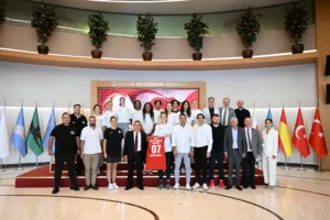 Toroslar Basketbol Kulübü’nden Torosların Evladı’na Ziyaret - Mega TV Toroslar basketbol Kulubu ziyaret 6 min - Mega TV