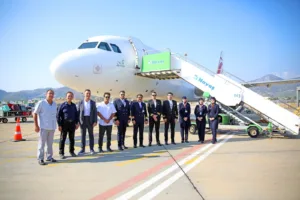 Taban Airlines Havayolları Alanya'ya İlk Uçuşunu Gerçekleştirdi - Mega TV WhatsApp Image 2023 09 08 at 11.48.49 1 min - Mega TV