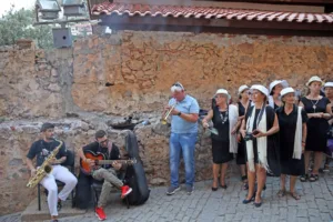 Alanya Caz Fotoğrafları Sergisi Kapılarını Açtı - Mega TV WhatsApp Image 2023 09 20 at 19.17.52 2 - Mega TV