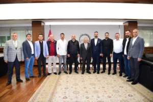 Başkan Büyükkılıç'a Kayseri Anadolu Oto Galericiler Sitesi Yönetiminden Ziyaret - Mega TV 1 i - Mega TV