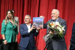 6. Kayseri Kitap Fuarı’dan 1 Milyonu Aşkın Ziyaretçi İle Yeni Rekor - Mega TV 11 4 min - Mega TV