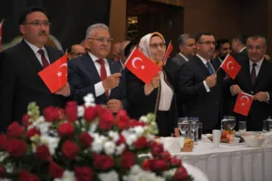 Başkan Büyükkılıç: ''Bizim İçin Cumhuriyet Halka hizmettir'' - Mega TV 2 f min - Mega TV