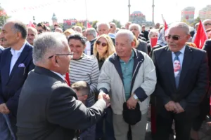 Başkan Büyükkılıç, Cumhuriyet Bayramı Kutlamasında Çelenk Sundu - Mega TV 7 t - Mega TV