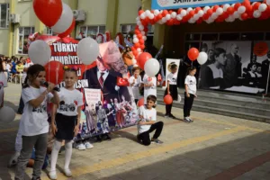 Alanya'da Sami Bekar İlk Okulu Açıldı - Mega TV DSC 7696 min - Mega TV