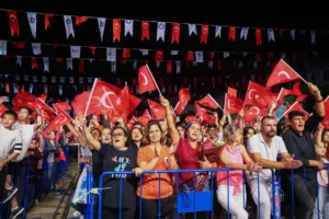 Demre’de Cumhuriyet coşkusu - Mega TV Demre de 29 Ekim coskusu 19 min - Mega TV