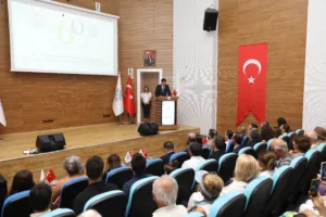 ILK DERS REKTOR TURKDOGANDAN 2 min - Mega TV