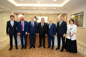 Moskova Hükümeti Başkanı Başkan Böcek’i ziyaret etti - Mega TV Moskova Hukumeti Baskani Baskan Boceki ziyaret etti 18 1 min - Mega TV