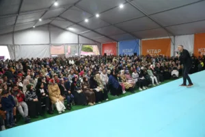 Ünlü Yazarlardan Büyükşehir'in 6'ncı Kayseri Kitap Fuarı'na Övgü - Mega TV NURI4704 2 min - Mega TV