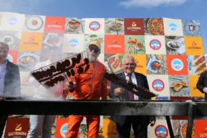 Ünlü Şeflerden, Kayseri'ye Ve Başkan Büyükkılıç'a Övgü Dolu Sözler - Mega TV NURI8796 y - Mega TV
