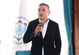 REKTOR TURKDOGAN ALANYA BASININI AGIRLADI Rektor Danismani Ahmet Cebeci min - Mega TV