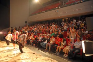 Alanya Belediye Tiyatrosu Perdeyi Yeni Oyunuyla Açtı - Mega TV WhatsApp Image 2023 10 13 at 22.52.50 - Mega TV
