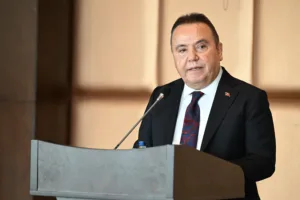 moskova heyeti is insanlari bulusmasi 1 min - Mega TV