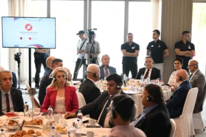 moskova heyeti is insanlari bulusmasi 4 min - Mega TV