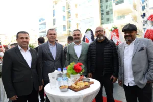 Mahmutlar'ın Yeni Lezzet Durağı Big Chefs - Mega TV DSC 0275 - Mega TV