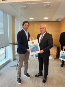 Başkan Erdem İngiltere’de Alanya’yı Tanıtıyor - Mega TV WhatsApp Image 2023 11 03 at 17.08.06 2 - Mega TV