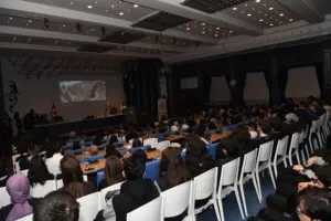 Başkan Büyükkılıç, Büyükşehir'deki Yerli Yabancı Öğrenci Ve Öğretmenlerin Programına Konul Oldu - Mega TV 850 0642 f 1 min - Mega TV