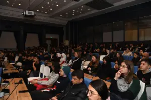 Başkan Büyükkılıç, Büyükşehir'deki Yerli Yabancı Öğrenci Ve Öğretmenlerin Programına Konul Oldu - Mega TV 850 0643 9 1 min - Mega TV