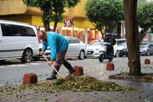 Kentte Etkili Olan Şiddetli Yağışlar Sonrası Alanya Belediyesi Tüm Ekipleri İle Sahada - Mega TV WhatsApp Image 2023 12 06 at 15.14.51 min - Mega TV